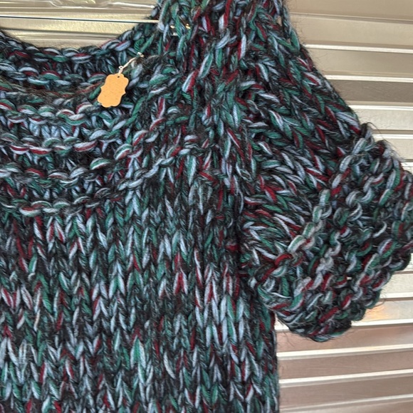 Hand knitted woman’s dress. Size large to extra large. Phenomenal. - Picture 2 of 6